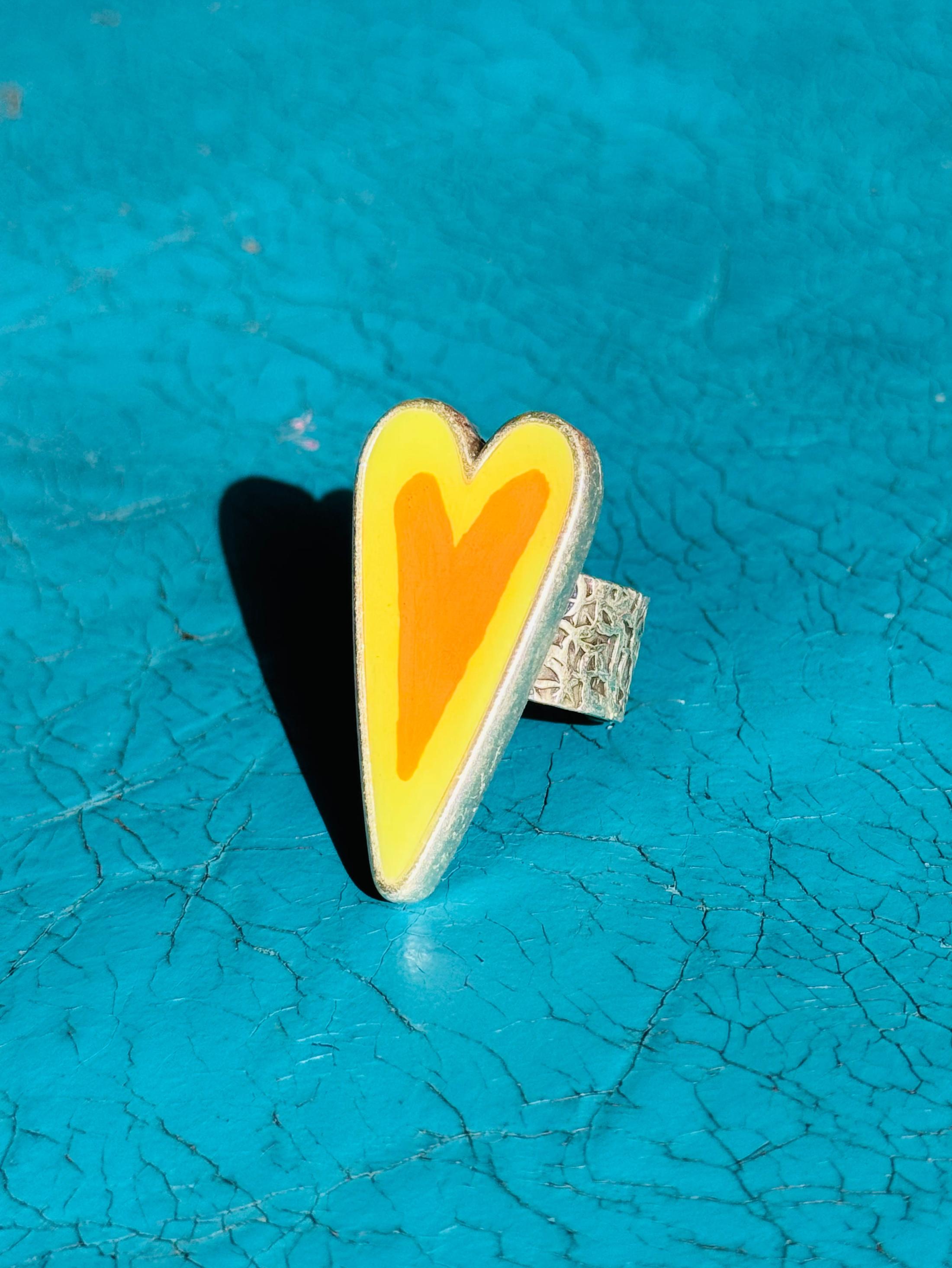 Medium Heart Ring Silver