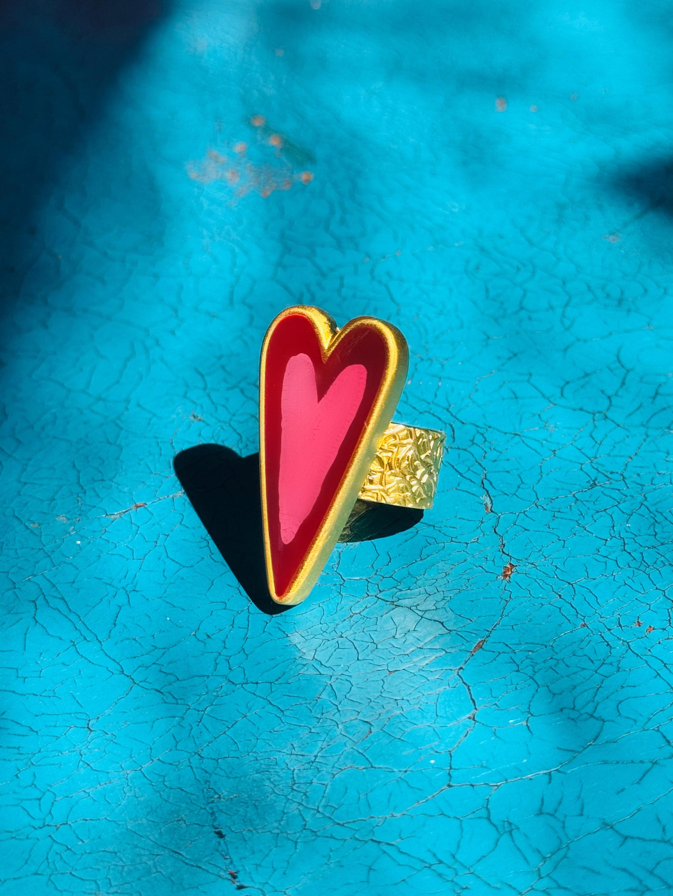 Medium Heart Ring Gold