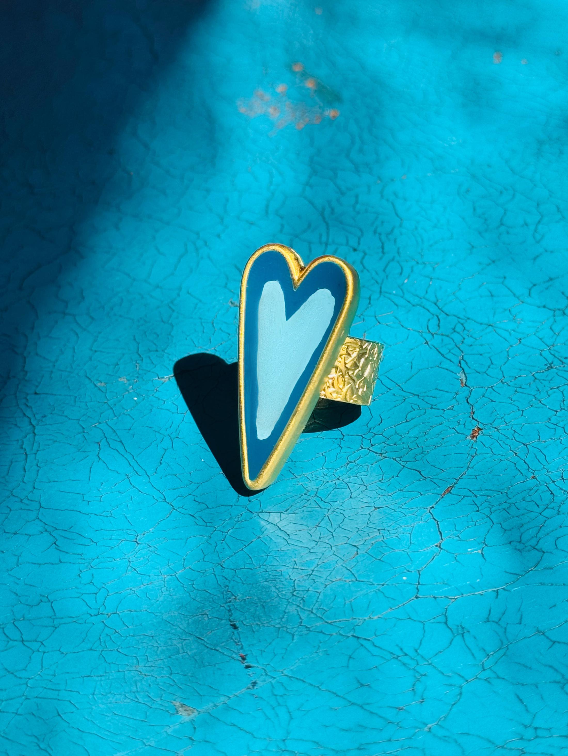 Medium Heart Ring Gold