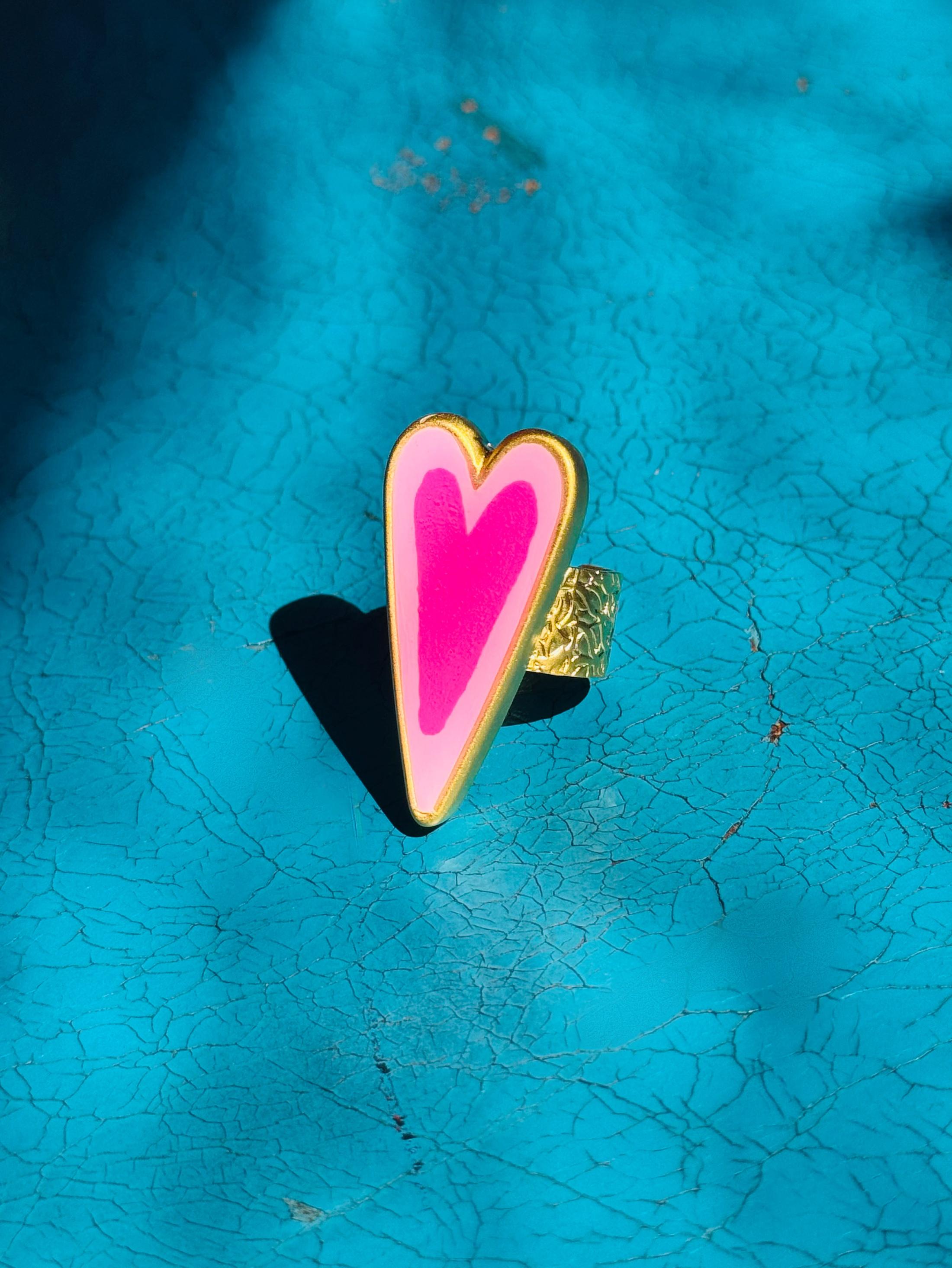 Medium Heart Ring Gold