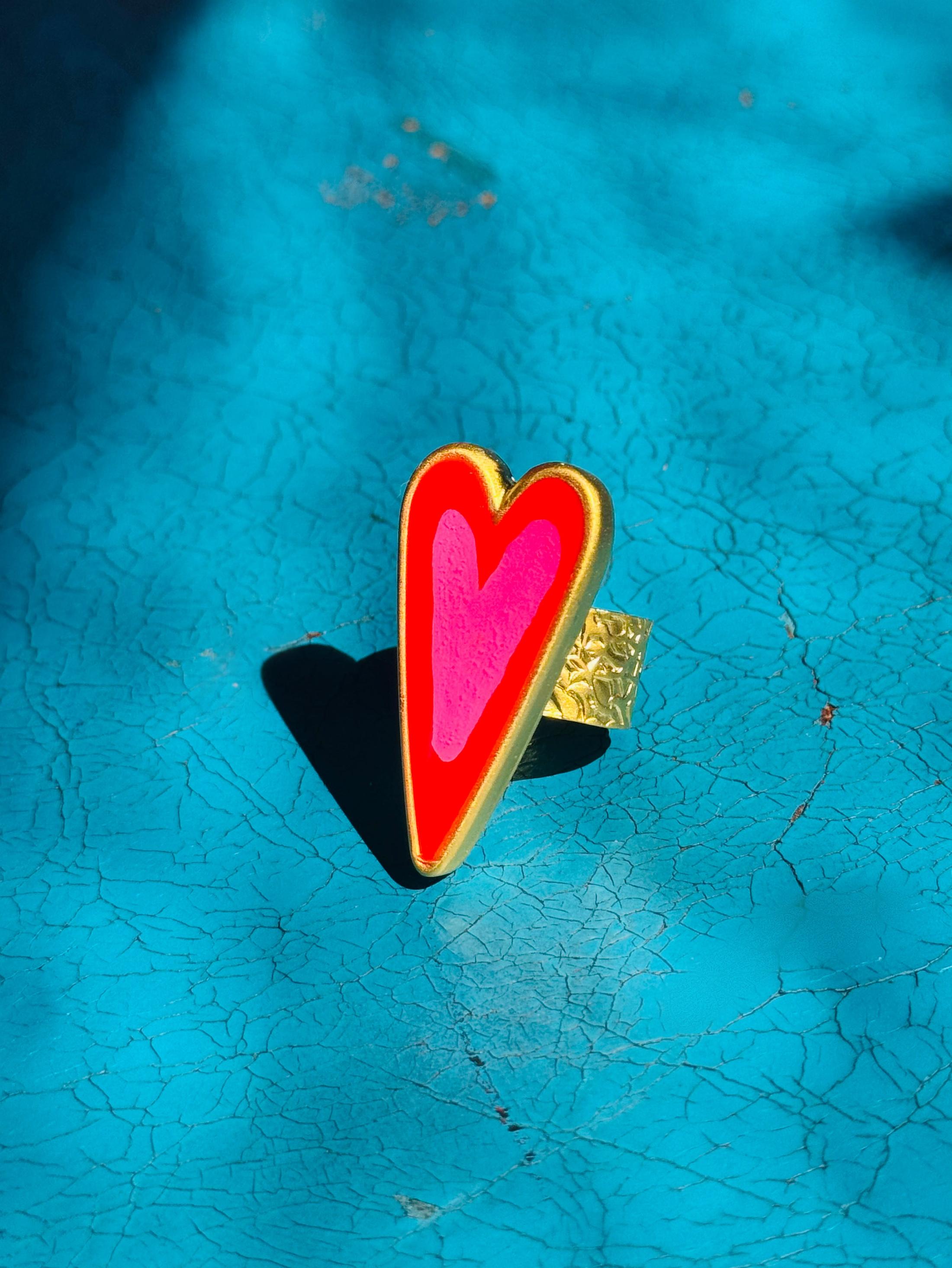 Medium Heart Ring Gold