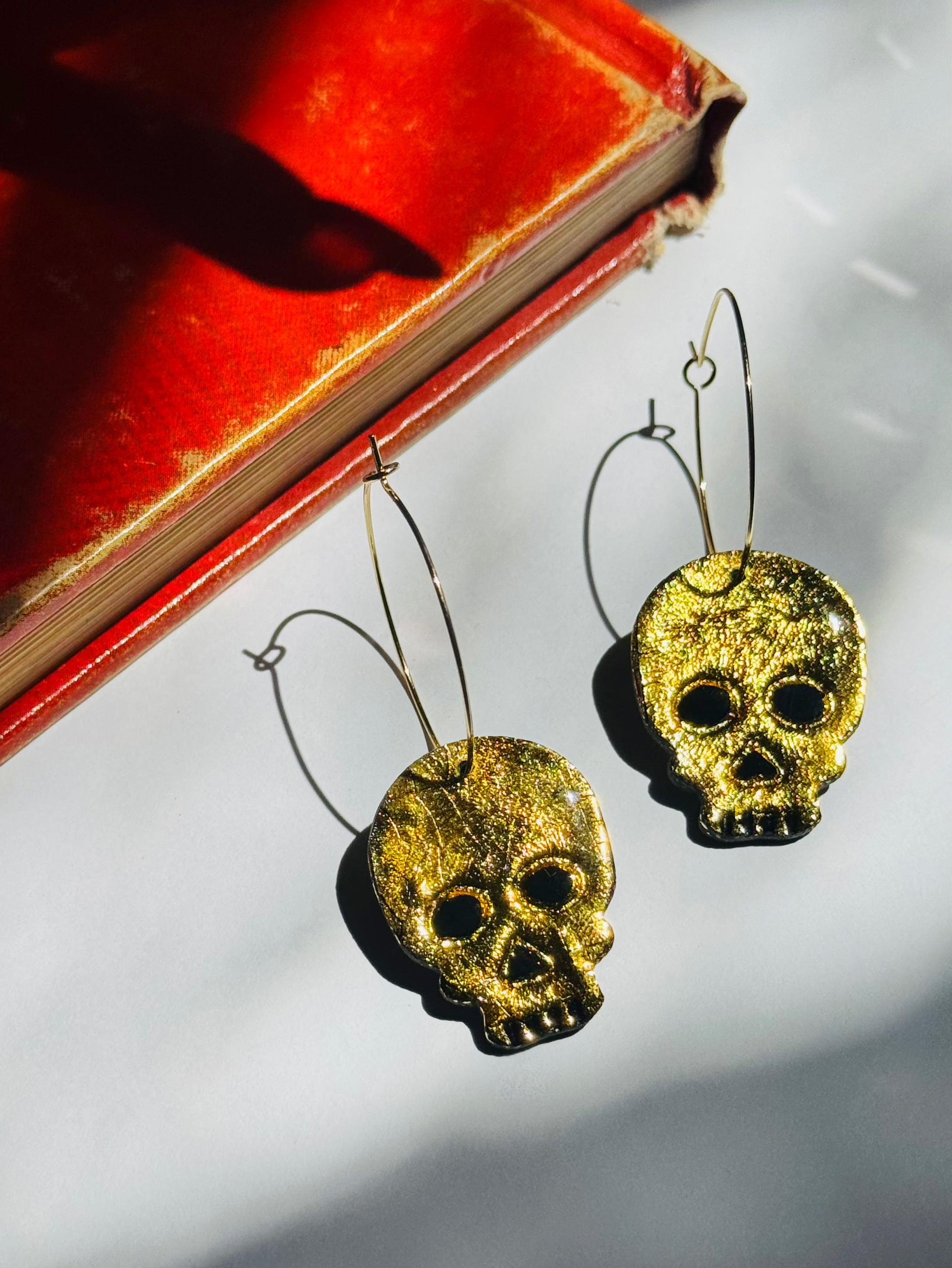 Hoop Hooray Gold Skulls